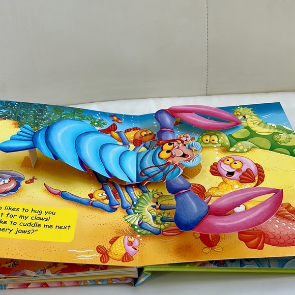 My Under the Sea Pop-Up Book - Picture 7 of 9